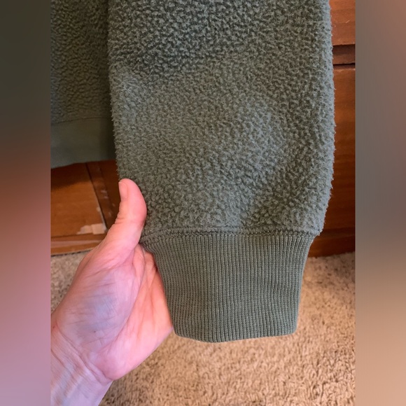 Everlane Renew Pullover Teddy Sweatshirt - Picture 5 of 8